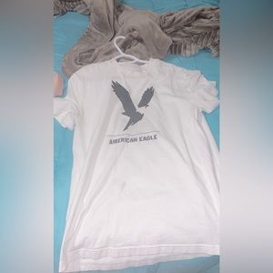 American eagle t shirt